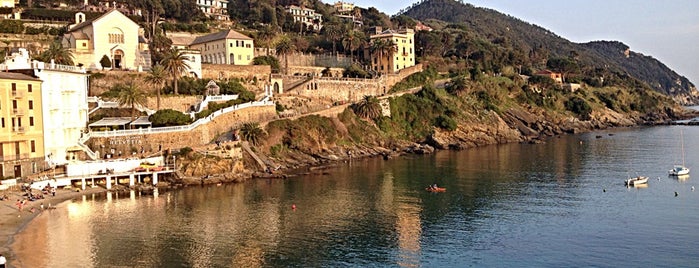 Hotel Miramare is one of Willy W'ın Beğendiği Mekanlar.