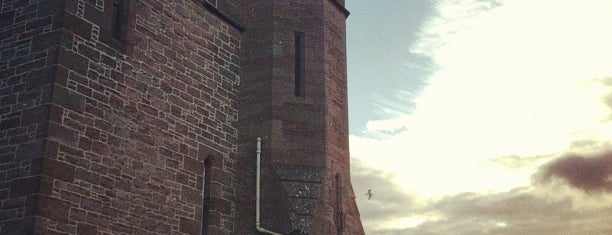 Inverness Castle is one of Tempat yang Disukai Monika.