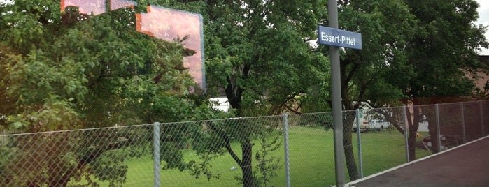 Gare d'Essert-Pittet is one of Gares.