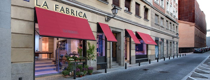 La Fábrica is one of Restaurantes.