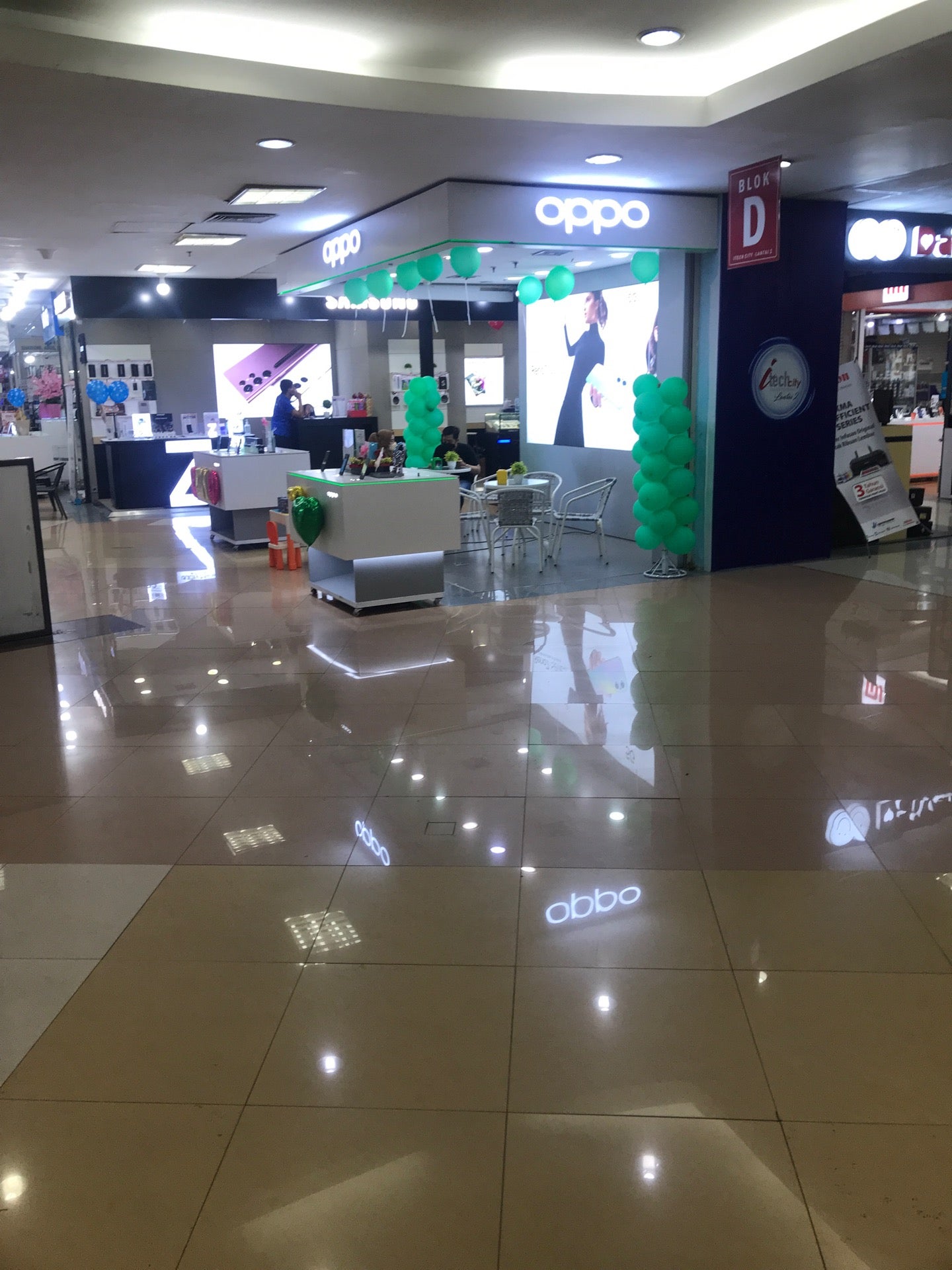 Must visit Malls In Surabaya