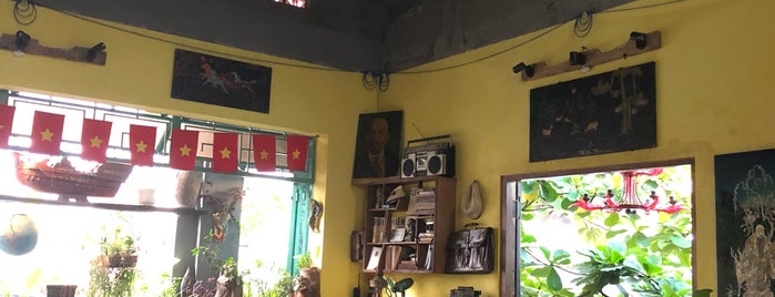 Nam House Cafe is one of Da Nang.