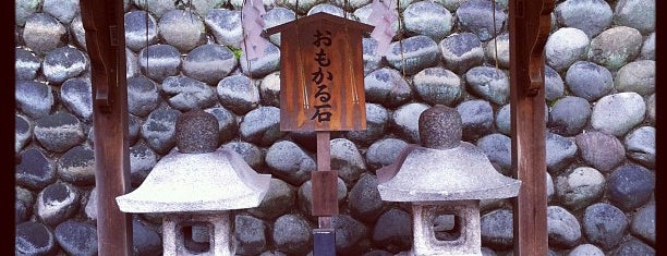 Omokaru-ishi Stone is one of 伏見稲荷大社 Fushimi Inari Taisha Shrine.