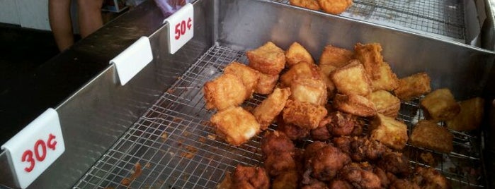 姓陳橋炸香糕 Tan Jetty Pisang Goreng is one of Pe ~dang~ lots o food.