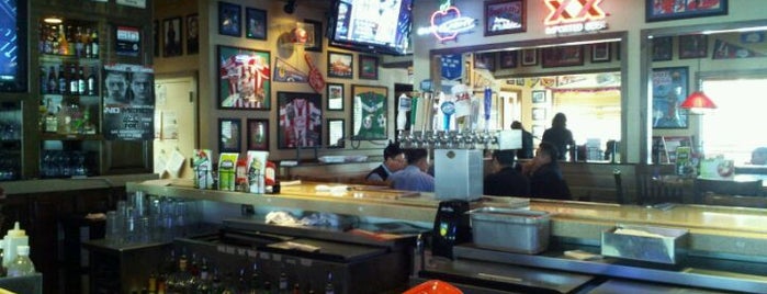 Applebee's Grill + Bar is one of Orte, die Rafael Freitas gefallen.