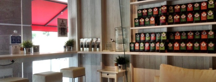Hot Shots Coffee & Tea is one of Cafés to try in Kuala Lumpur.