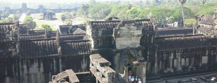 Angkor Wat (អង្គរវត្ត) is one of Temple.