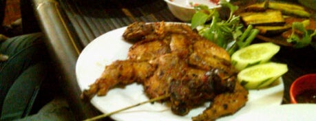 Warung Ayam Goreng Pak Kasan is one of kuliner malang.