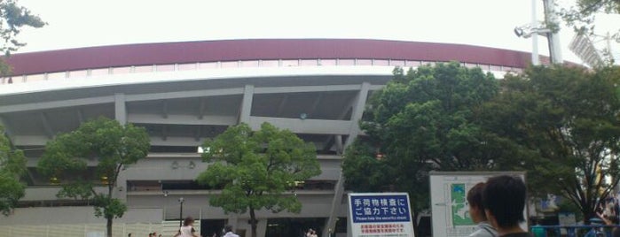 요코하마 스타디움 is one of プロ野球スタジアム.