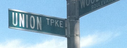 Union Tkpe & Woodhaven Blvd is one of Kimmie 님이 좋아한 장소.