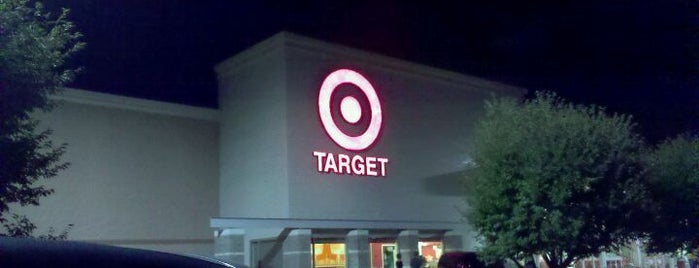 Target is one of Lugares favoritos de Jordan.