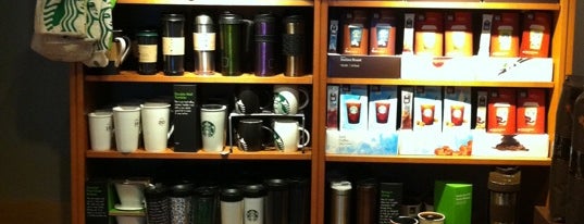 Starbucks is one of สถานที่ที่ Erin ถูกใจ.