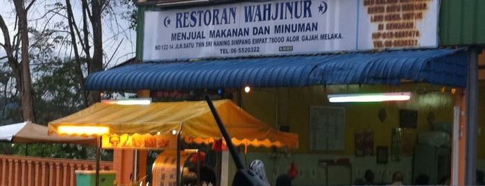 Restoran Wahjinur is one of Makan @ Melaka/N9/Johor #6.