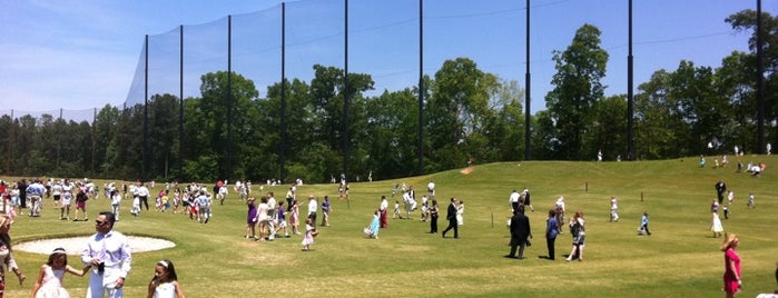 Dunwoody Country Club is one of Lugares guardados de Aubrey Ramon.