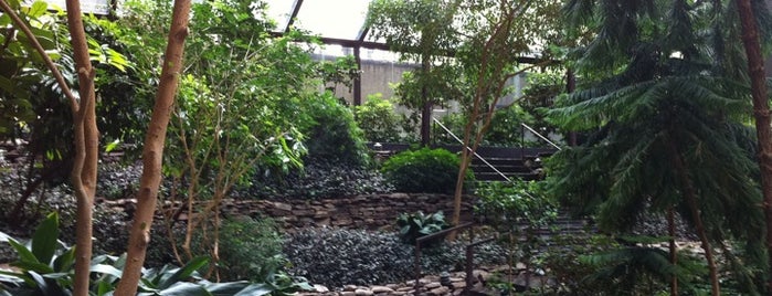 Ford Foundation Garden is one of HELLO NEW YORK.