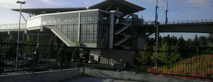 Tukwila International Blvd Station is one of Orte, die kerryberry gefallen.