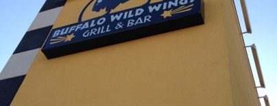 Buffalo Wild Wings is one of Lugares favoritos de Andy.