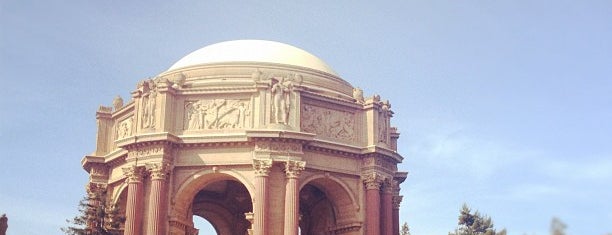 Palace of Fine Arts is one of San Francisco Must Do's.