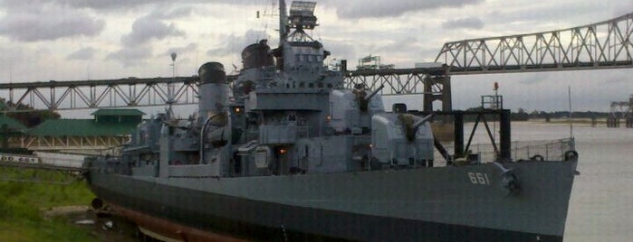 USS Kidd WWII Museum is one of Locais salvos de Justin.
