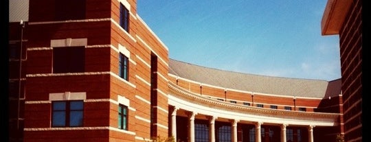 Baylor Sciences Building is one of KCさんのお気に入りスポット.