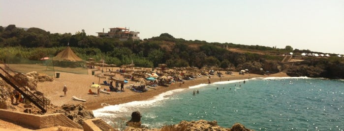 Stomio beach is one of Locais curtidos por Rania.