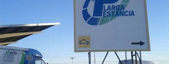 Parking Larga Estancia is one of Locais curtidos por Anita.