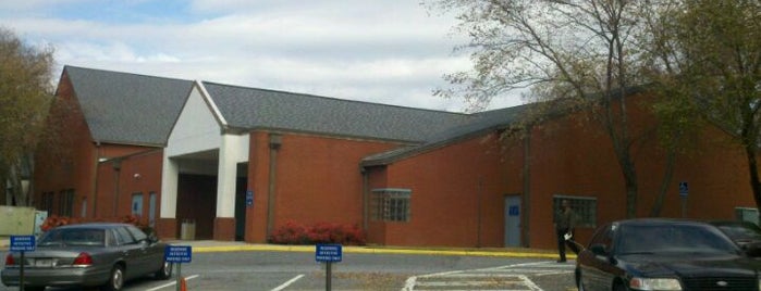 Cobb County Police Precinct 2 is one of Chesterさんのお気に入りスポット.