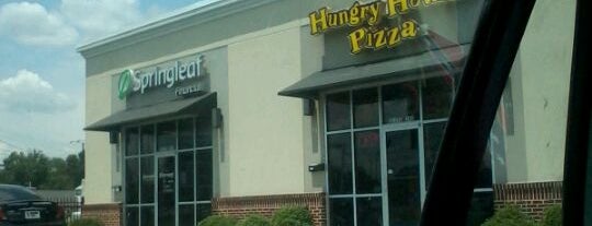 Hungry Howie's Pizza is one of Lugares guardados de Bribri.