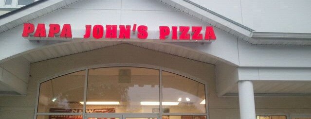 Papa John's Pizza is one of สถานที่ที่ Mark ถูกใจ.