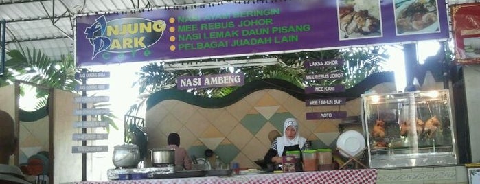 Food Court @ Tesco Banting is one of Makan @ Sbk. Bernam/K. S'gor/K. Langat #1.