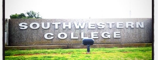 Southwestern College is one of Lisa : понравившиеся места.