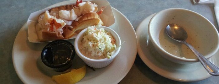 Westbrook Lobster Restaurant & Bar is one of Westbrook, CT's Best Check-Ins #visitUS.