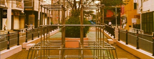 キャットストリート公園 is one of fujiさんのお気に入りスポット.