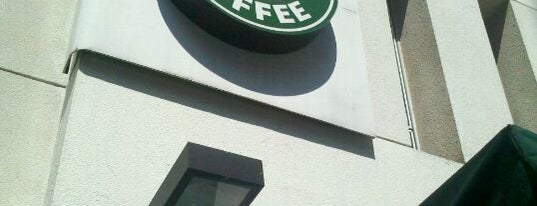 Starbucks is one of Shopping, comidas, restaurantes, cafés.