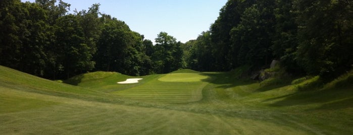 Whippoorwill Country Club is one of Lugares favoritos de julia.