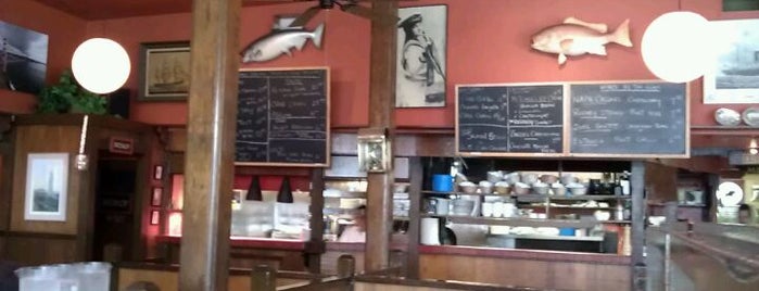 Pacific Cafe is one of สถานที่ที่บันทึกไว้ของ Lorcán.