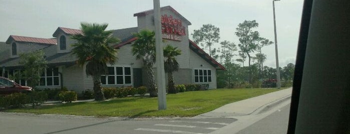 Golden Corral is one of สถานที่ที่ Christian ถูกใจ.