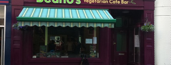 Beano's Vegetarian Cafe Bar is one of สถานที่ที่ Rob ถูกใจ.
