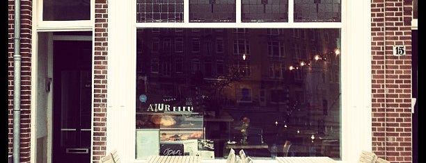 Azur Bleu is one of Posti che sono piaciuti a Martijn.