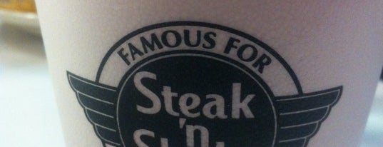 Steak 'n Shake is one of Lugares favoritos de Samantha.