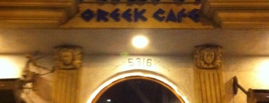 George's Greek Cafe is one of Locais salvos de Todd.