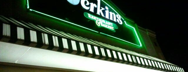 Perkins Restaurant & Bakery is one of Tempat yang Disukai Divya.