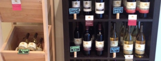 East Shore Vineyard Tasting Room is one of Burlington.