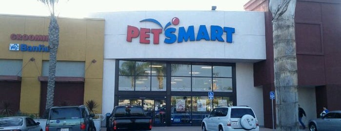 PetSmart is one of สถานที่ที่ Alejandro ถูกใจ.