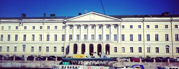 Российская национальная библиотека is one of สถานที่ที่ Na ถูกใจ.