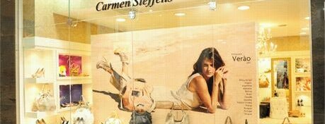 Carmen Steffens is one of Shopping Uberaba.