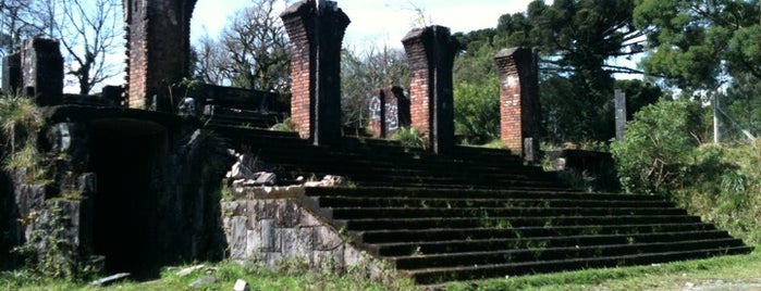 Ruínas do Cassino is one of Lieux qui ont plu à Danilo.