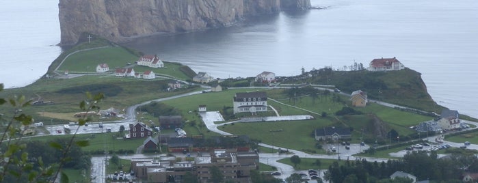 Rocher Percé is one of Quelques lieux au Québec, Canada.