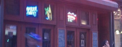 O'Keefe's Bar & Grill is one of Tempat yang Disukai Lisa.