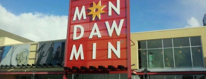 Mondawmin Mall is one of สถานที่ที่ Jeff ถูกใจ.